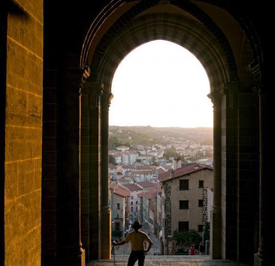 Gite La Decouverte Petit Dejeuner Offert Le Puy-en-Velay Exterior photo